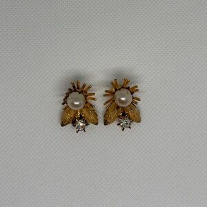 Vintage Retro Gold Faux Pearl Clip On Earrings